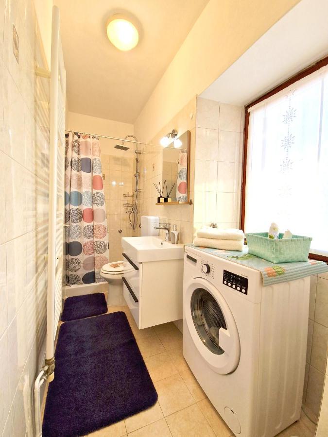 Apartmani Antonija Vozilici Eksteriør billede
